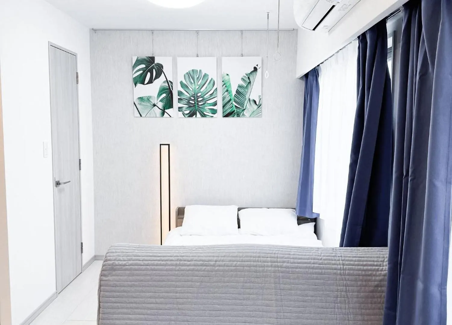 Triphome Shinjuku East 4F Токио