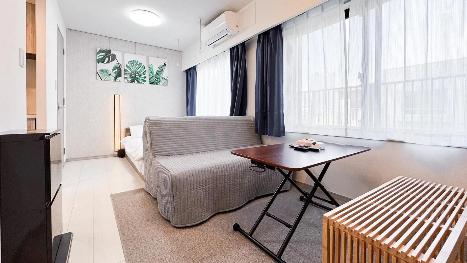 Triphome Shinjuku East 4F Токио